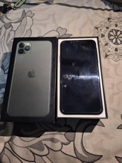 Iphone 11 pro max used non pta with box