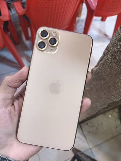 Iphone 11 pro max jv 64gb condition 10/10 price 65000/-03442927242