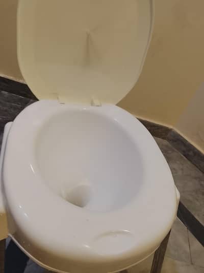 commode seat