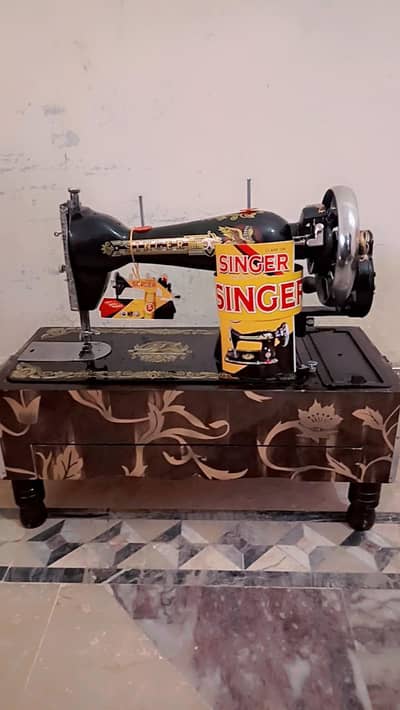 Brand New Original Singer Sewing Machine with waranty