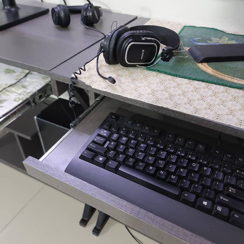 Computer office tables 6