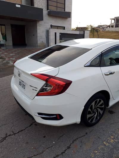 Honda civic vti oriel prismatic