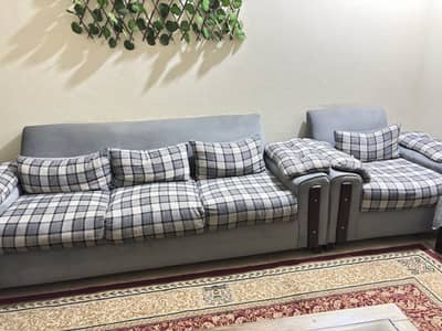 Best condition sofa set like new