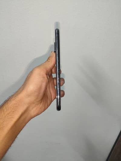 Iphone XS Max factory but sim working