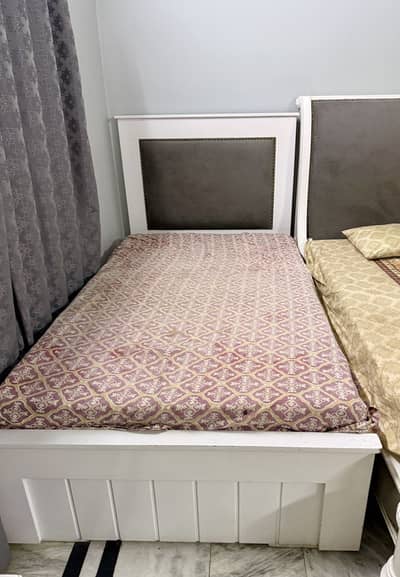 SINGLE BED WHITE DECO | CUSION | With out Matress