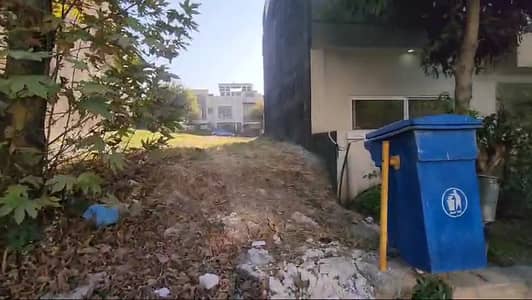 5 Marla Level Plot | Fully Developed & Populated | Adjacent Park, Mosque & Commercial | Ali Block Bahria Town Phase 8