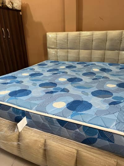 New king size bed for sale in Johar town D block
