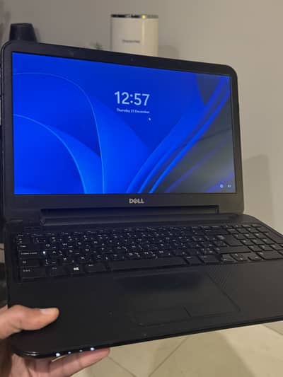 Dell Inspiron 3521