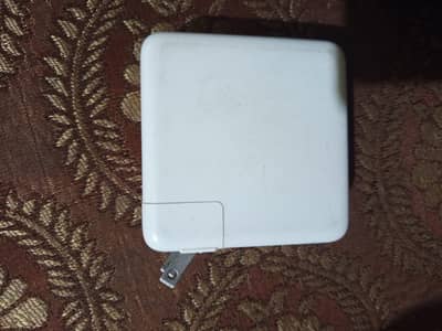 Mac book charger 61 wat 96 wat