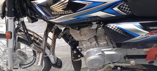 125 for sale good condition   model 2025