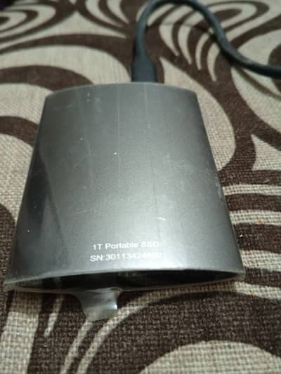 Hikvision 1 tb ssd portable drive