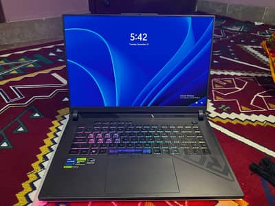 NVIDIA RTX 4050 with an Intel Core i7