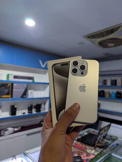 Iphone 15 Pro Non Pta Factory Unlocked White Titanium Complete box