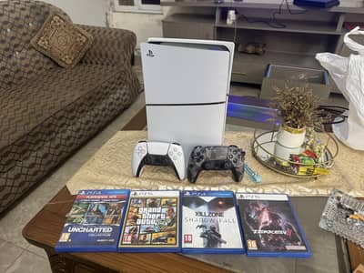 PS5 slim 8 monTh used With box 4 Games GTA 5  uncharted 1 2 3 chapter