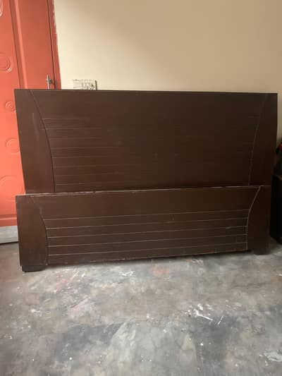 Bed set with 2 side tables