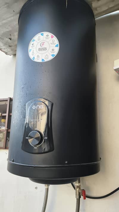 Electric water heater/gesyer