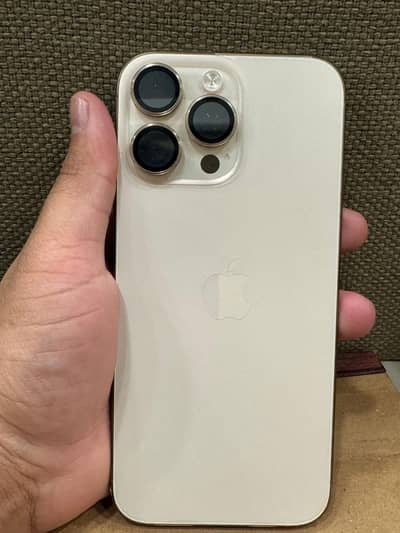 iPhone 16 pro max Desert 100 health 10/10