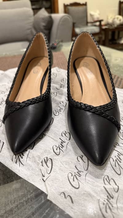 Borjan Pumps / Shoes for Sale ( slighlty used ) Size 39