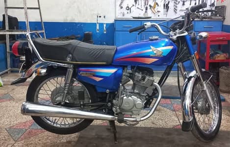 Honda 125 CG bike for sale Whatsapp contact 0331/7168/090