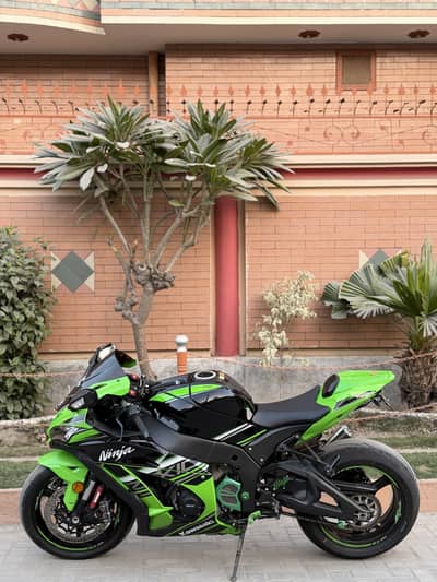 Kawasaki ZX-10R (2016 KRT Edition)