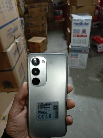 Spark40 pro plus