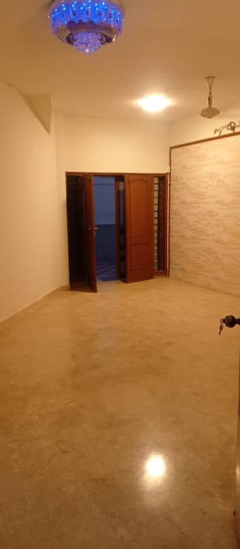 Defence 500 Yards Upper Portion For Rent Separate Gate