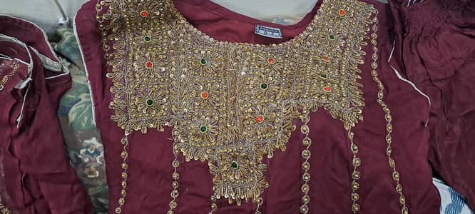 Unused, new,dressed With karahi nd embellishments sleves are separate.