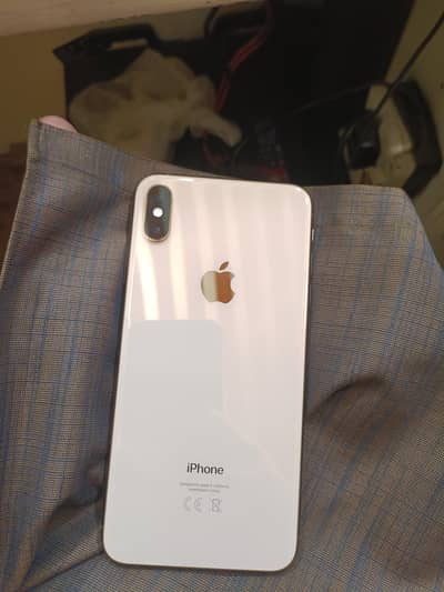 iphone XS MAX gold 256GB PTA approved.