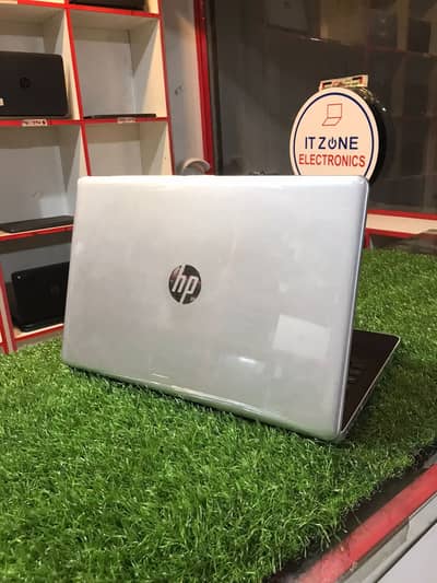 Hp Pavillion i3 8th Gen