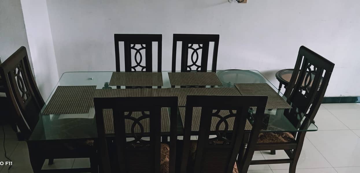 Dining table for 6 0