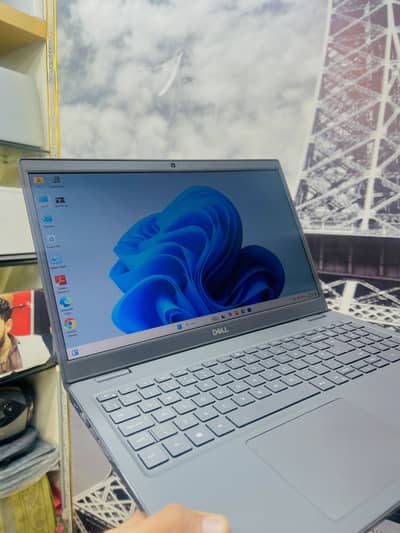 Dell latitude 3510 Core i5 10th generation