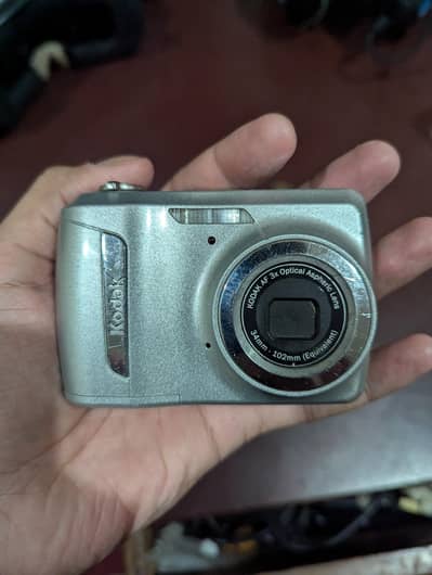 Kodak C142 camera for sale