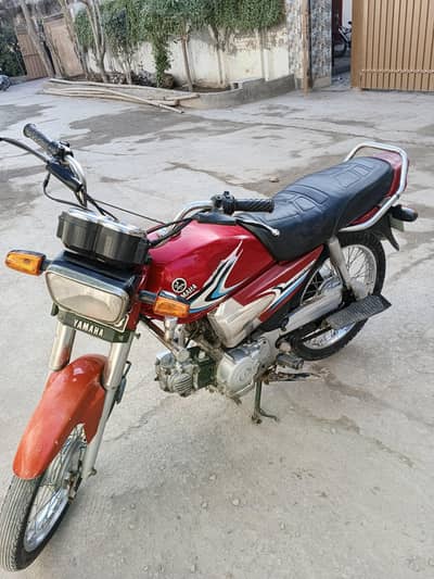 Yamaha junoon YD 100