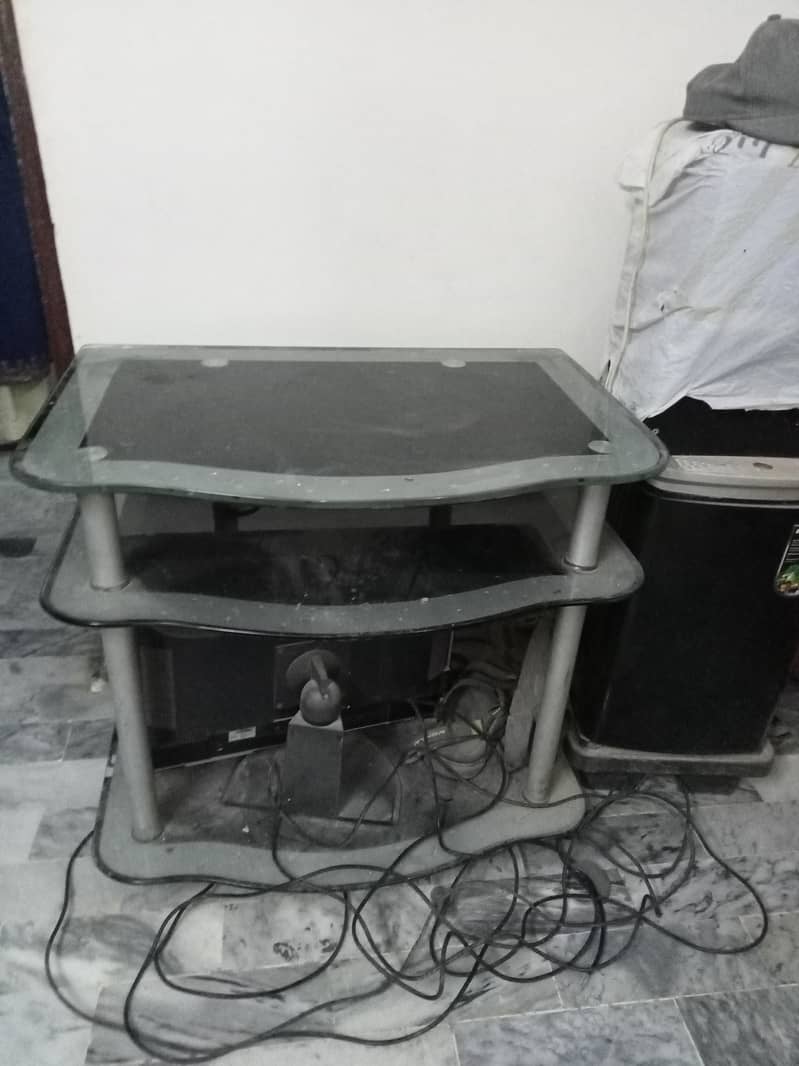 Tv table 0