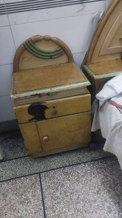 bed ,side tables 2 dressing mirror mattress and almari