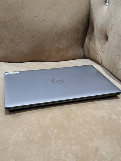 Dell Latitude 5531 - i5 12th gen (H) - 16GB DDR5 RAM - 256 GB NVMe SSD