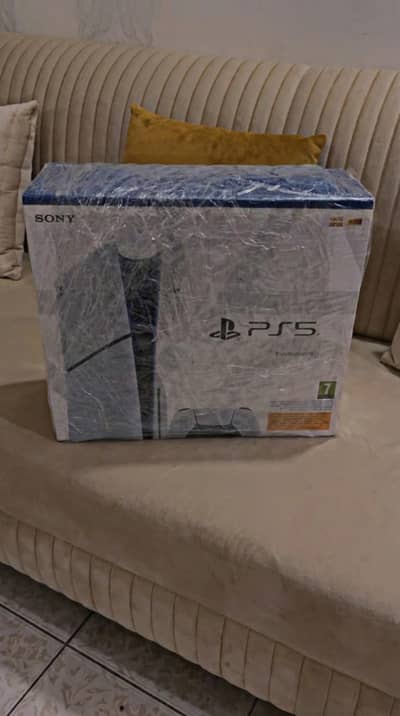 PlayStation 5 1TB Slim Disc Version With Controller