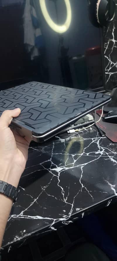 Dell Latitude E7240_ i5 4thgen_ 128ssd_ 8GbRAM