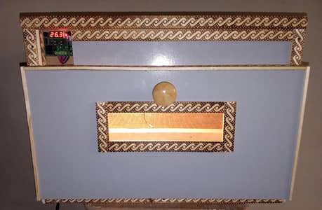 Manual Incubator machine for sale.