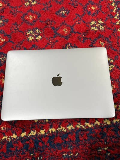 MACBOOK PRO i5 2017