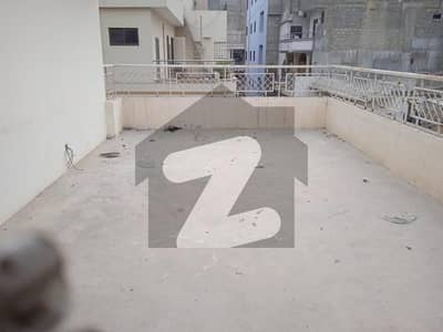 240 SQUARE YARD PORTION 3 BED DD WITH ROOF FOR SALE IN GULSHAN-E-IQBAL 13 D2