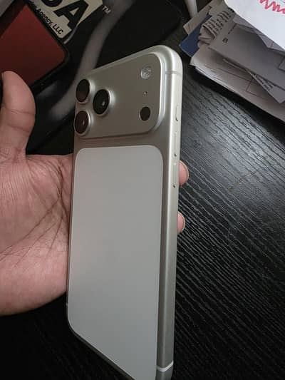 iphone 17 Pro Max 256gb lla active silver