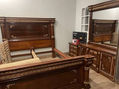 solid Wooden chinioti bed for sale excellent condition