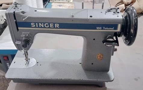 singer 188 professional 10by10 condition