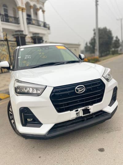 Honda Vezel sey behter daihatsu Rocky G premium