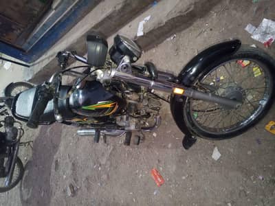 super power bike hai color black condition good