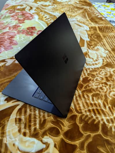 Microsoft Surface Laptop 5