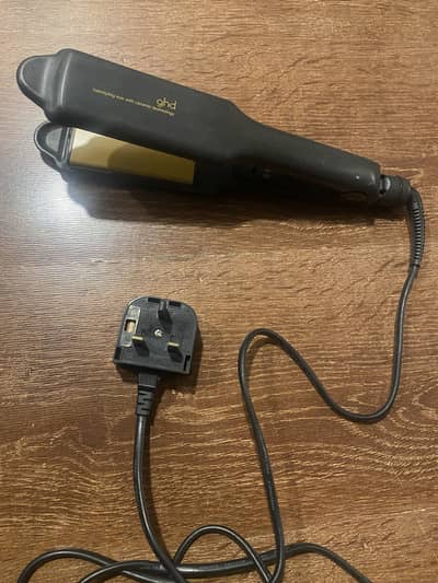 GHD hair straightener
