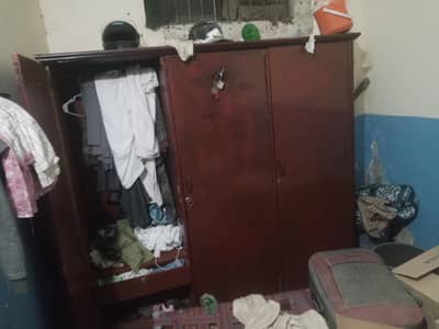 3 door wooden almari