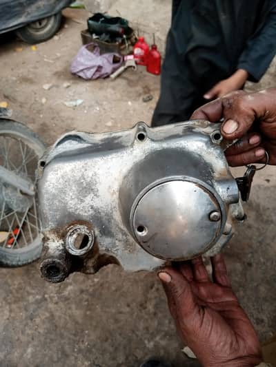 clutch cover Honda 70